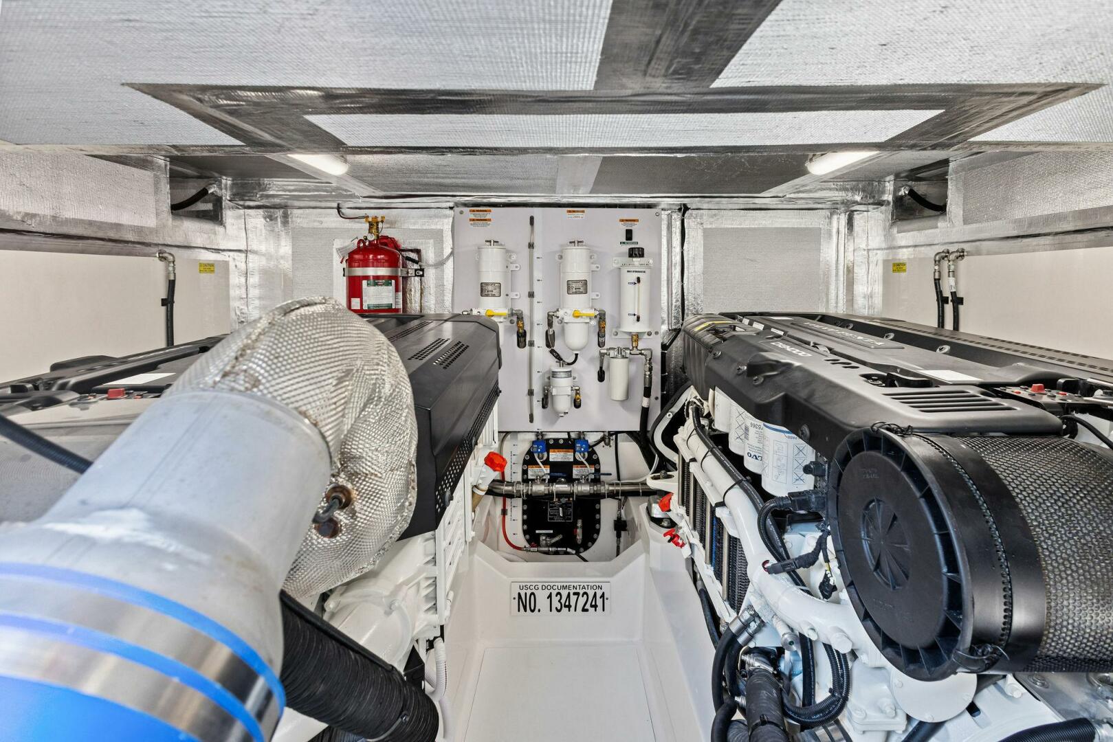 Slide: The Image of 2025 Maritimo M55 - 5265421