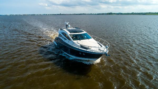 Slide: The Image of 2009 Marquis 500 Sport Coupe cruising on open water. - 3