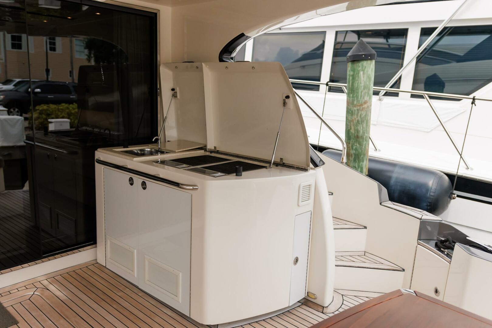 Slide: The Image of Marquis 660 Sport Yacht 2016 - 4231944