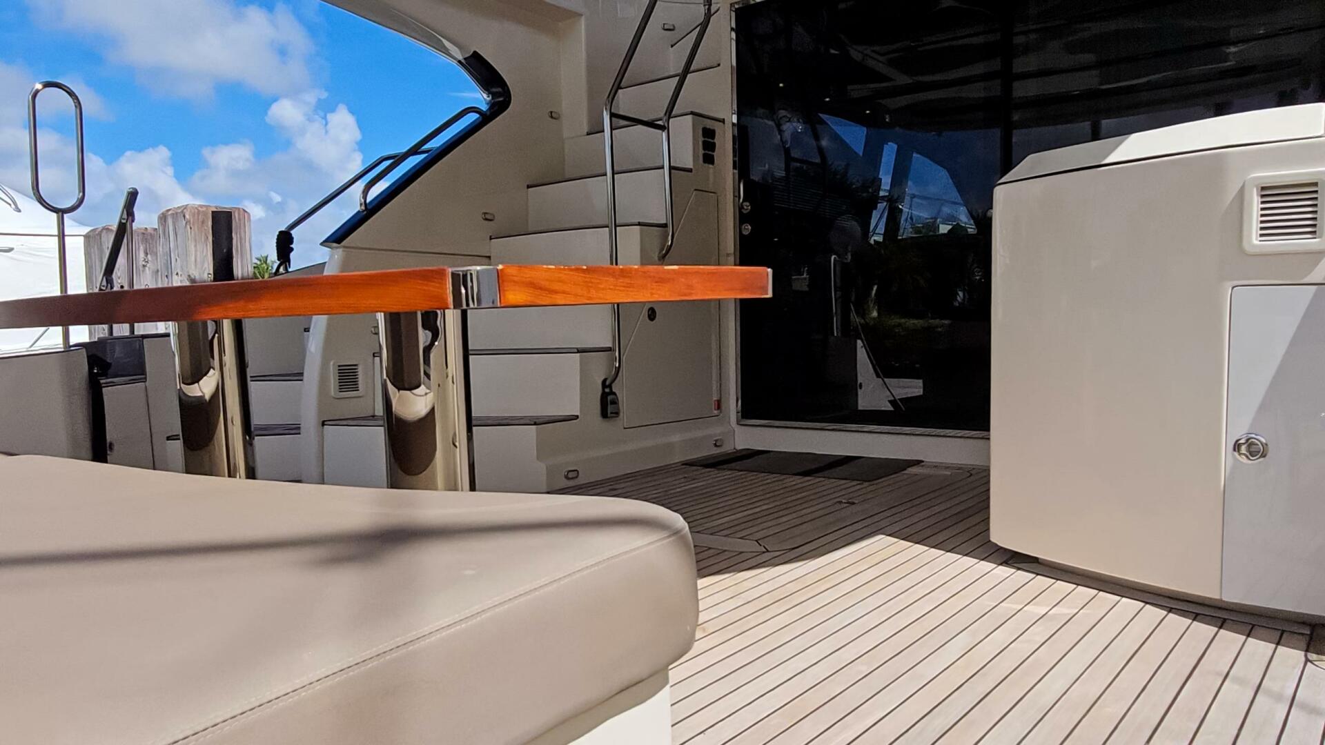 Slide: The Image of Marquis 660 Sport Yacht 2016 - 4231946