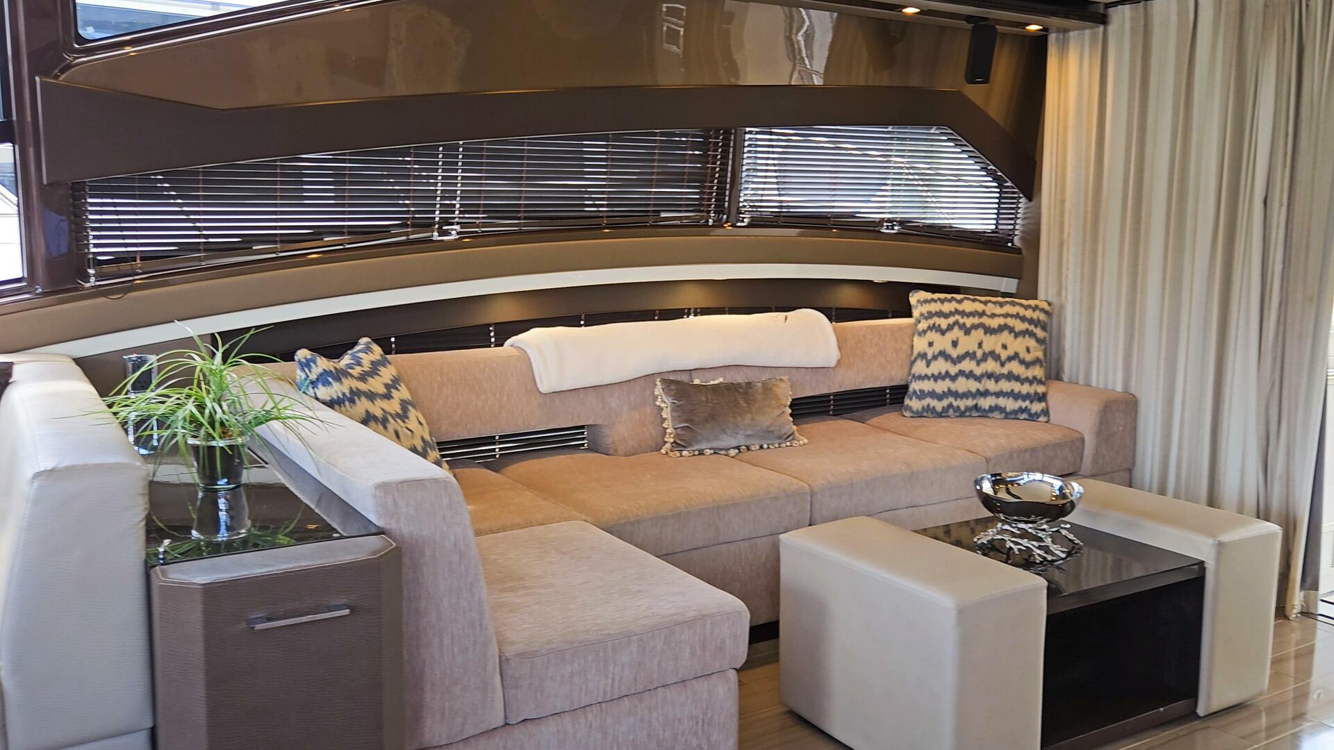 Slide: The Image of Marquis 660 Sport Yacht 2016 - 4231953