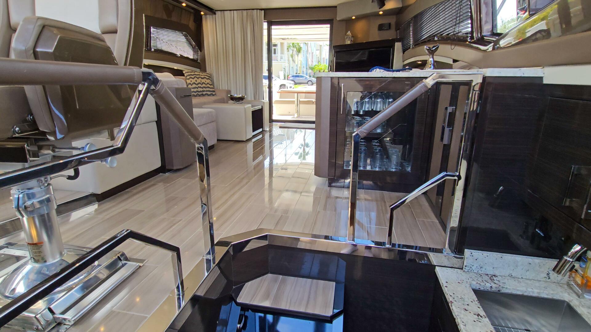 Slide: The Image of Marquis 660 Sport Yacht 2016 - 4231956