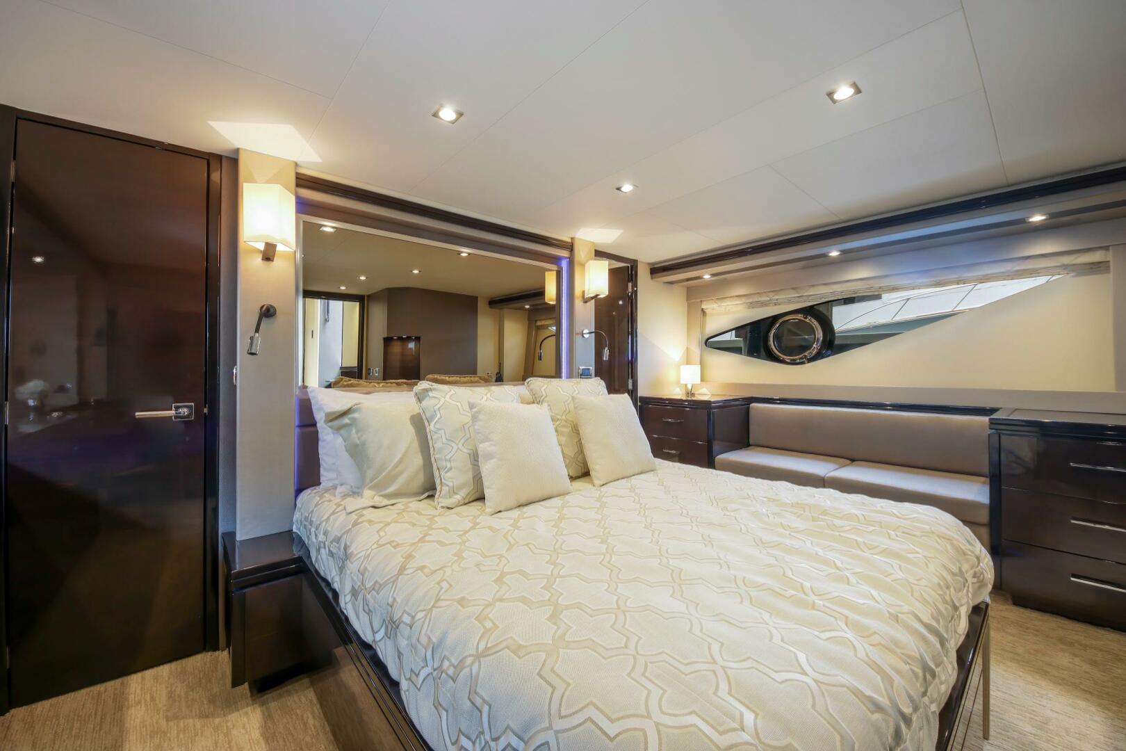 Slide: The Image of Marquis 660 Sport Yacht 2016 - 4231959