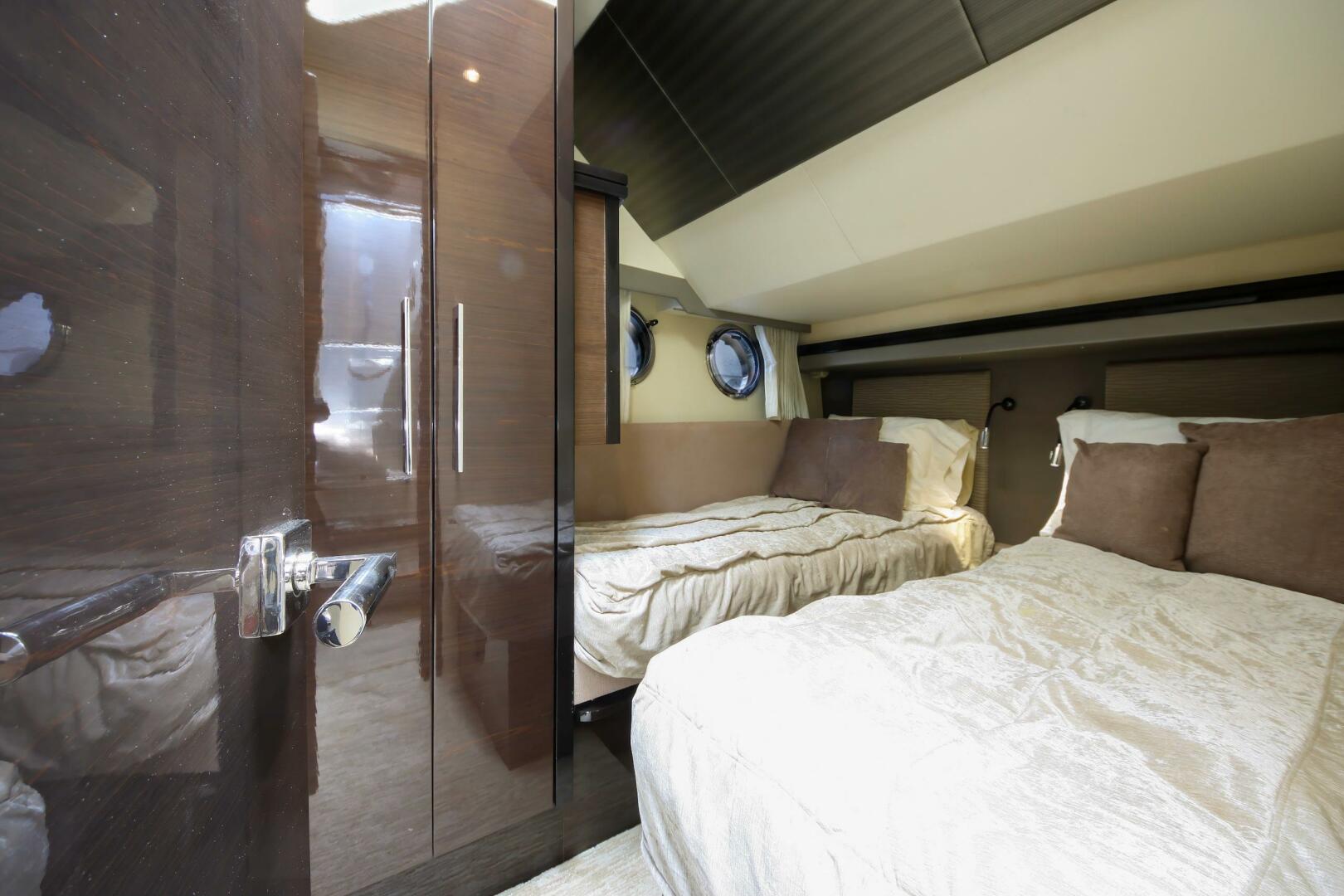 Slide: The Image of Marquis 660 Sport Yacht 2016 - 4231964