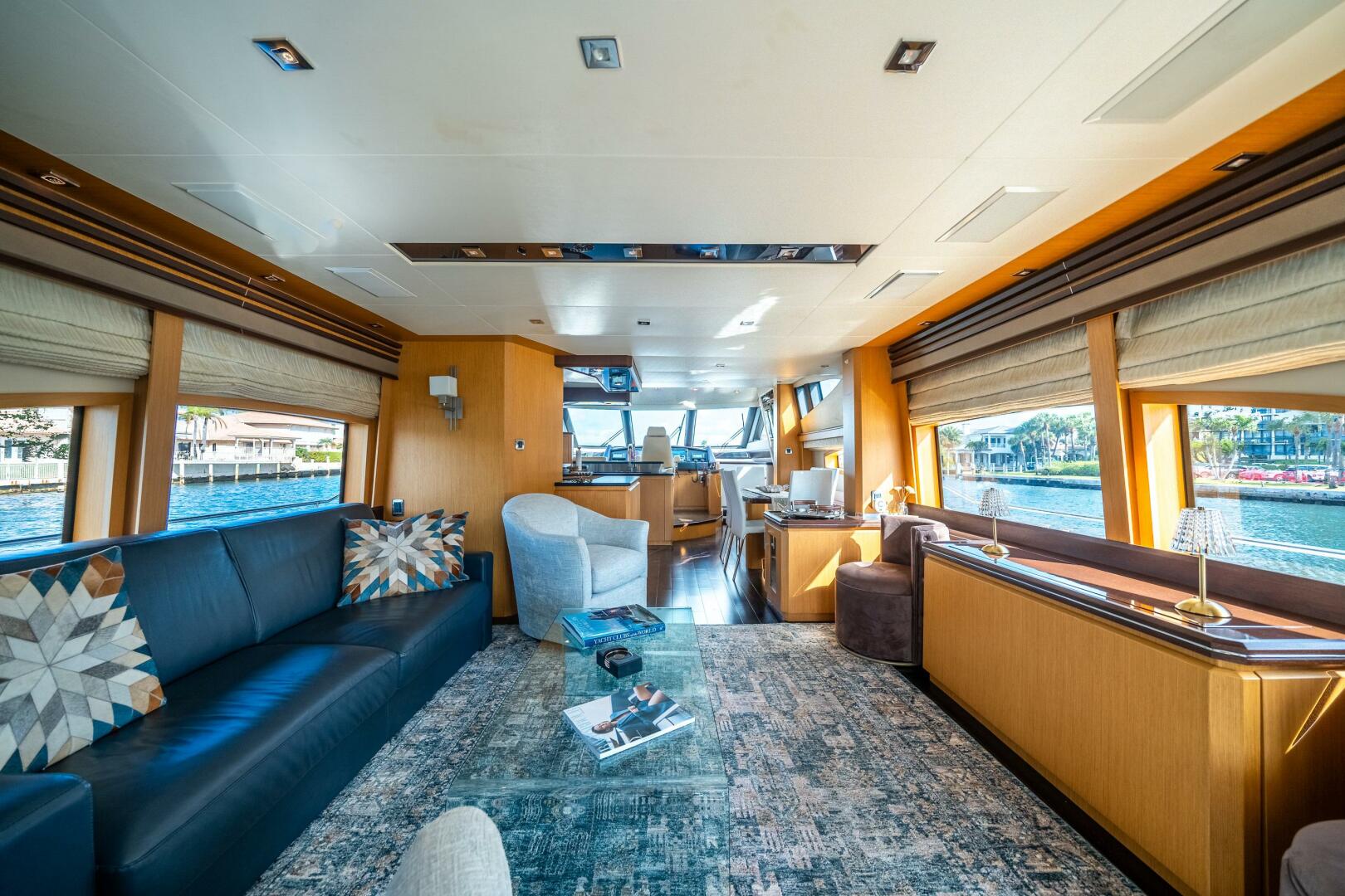 Slide: The Image of Marquis 720 Fly 2011 - 5021775