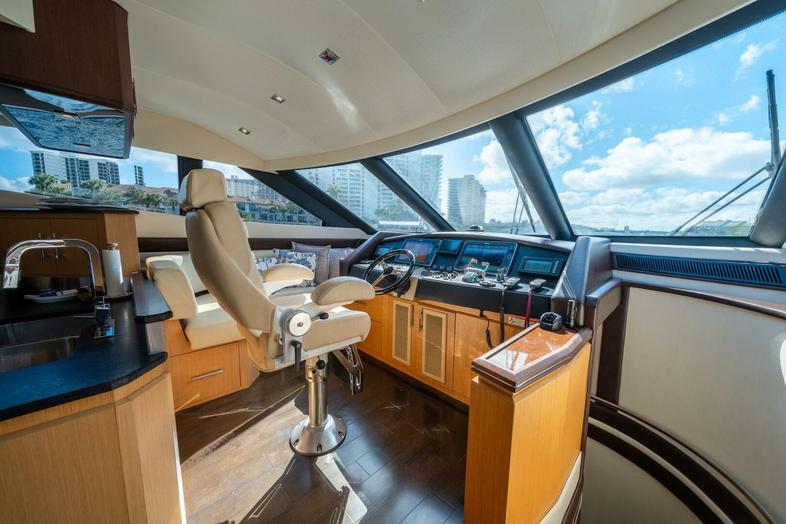 Slide: The Image of Marquis 720 Fly 2011 - 5021784