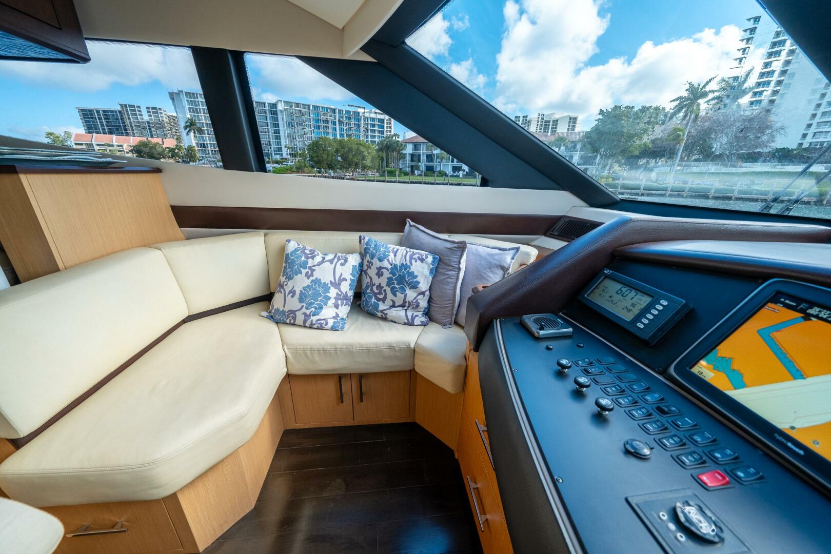 Slide: The Image of Marquis 720 Fly 2011 - 5021785