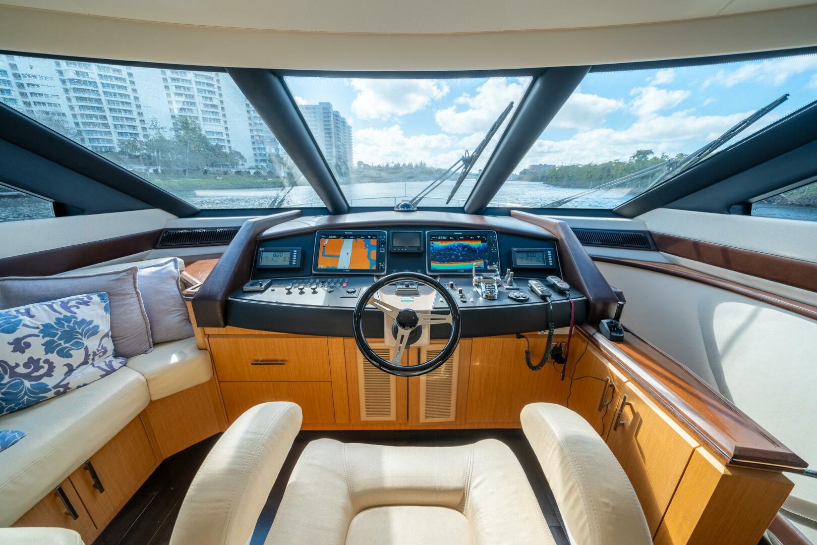 Slide: The Image of Marquis 720 Fly 2011 - 5021786