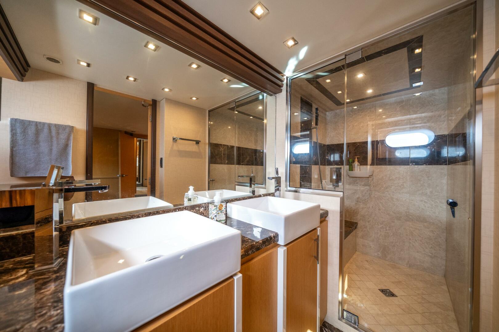 Slide: The Image of Marquis 720 Fly 2011 - 5021798