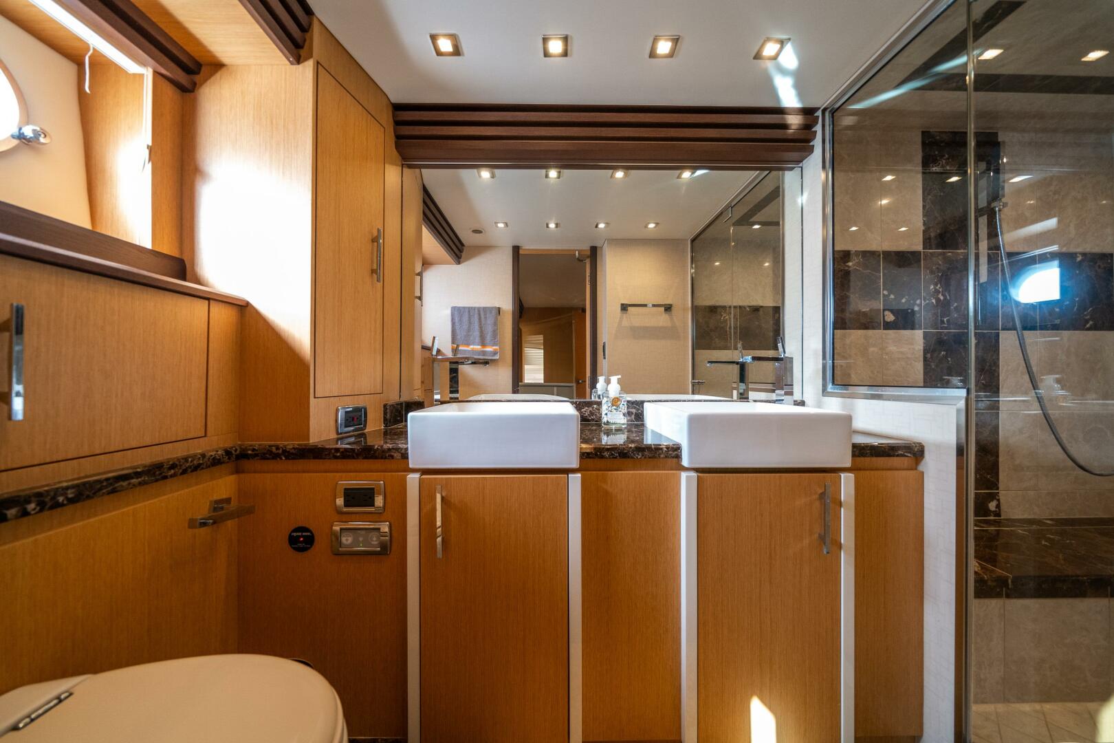 Slide: The Image of Marquis 720 Fly 2011 - 5021800