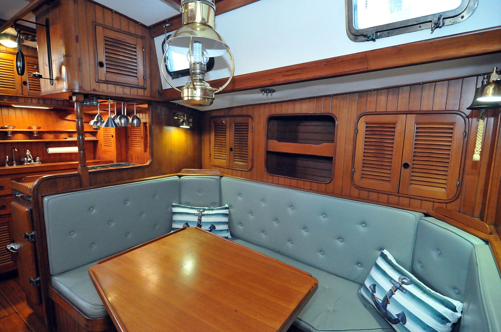 Slide: The Image of Mason 43 1981 - 5166738