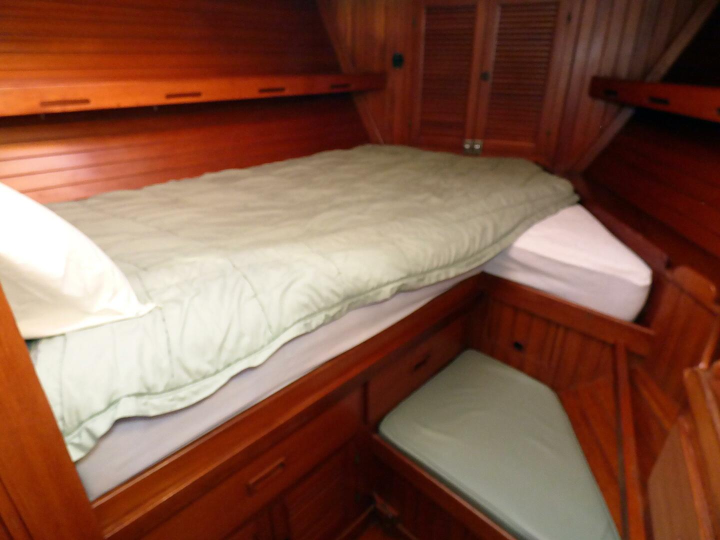 Slide: The Image of Mason 43 1981 - 5166772