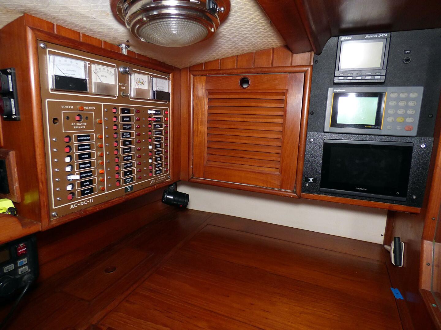 Slide: The Image of Mason 43 1981 - 5166816