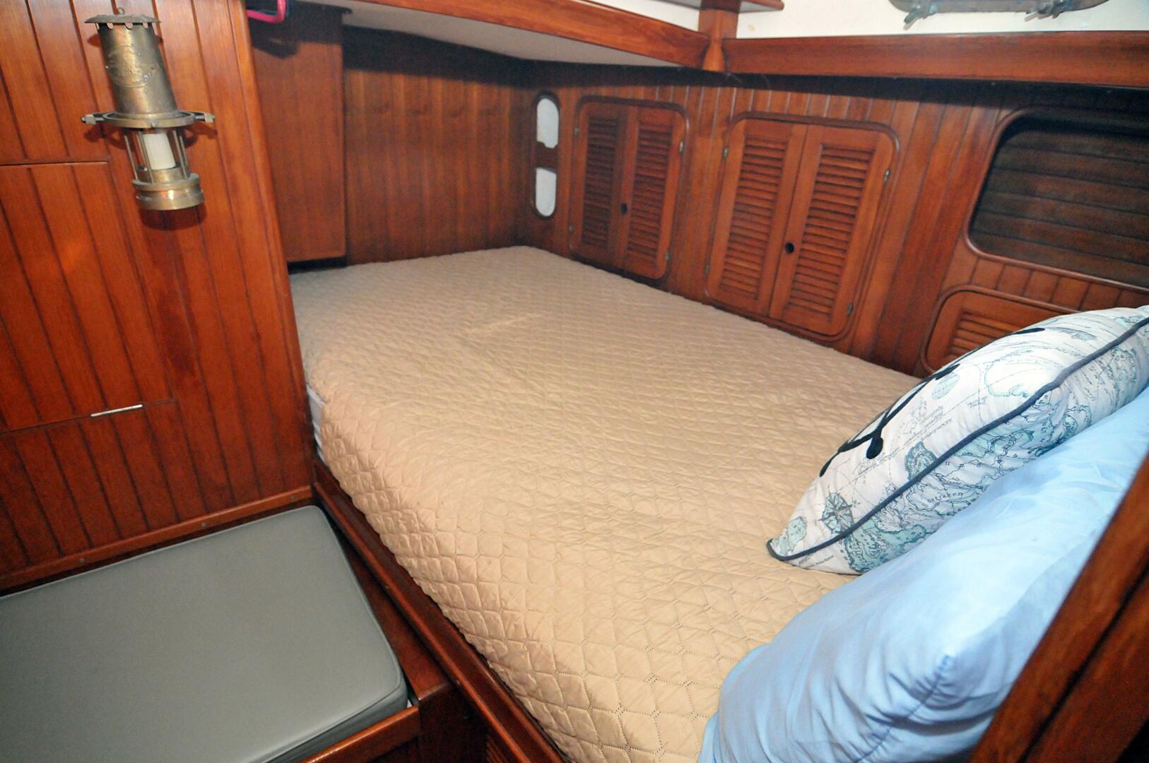 Slide: The Image of Mason 43 1981 - 5166820