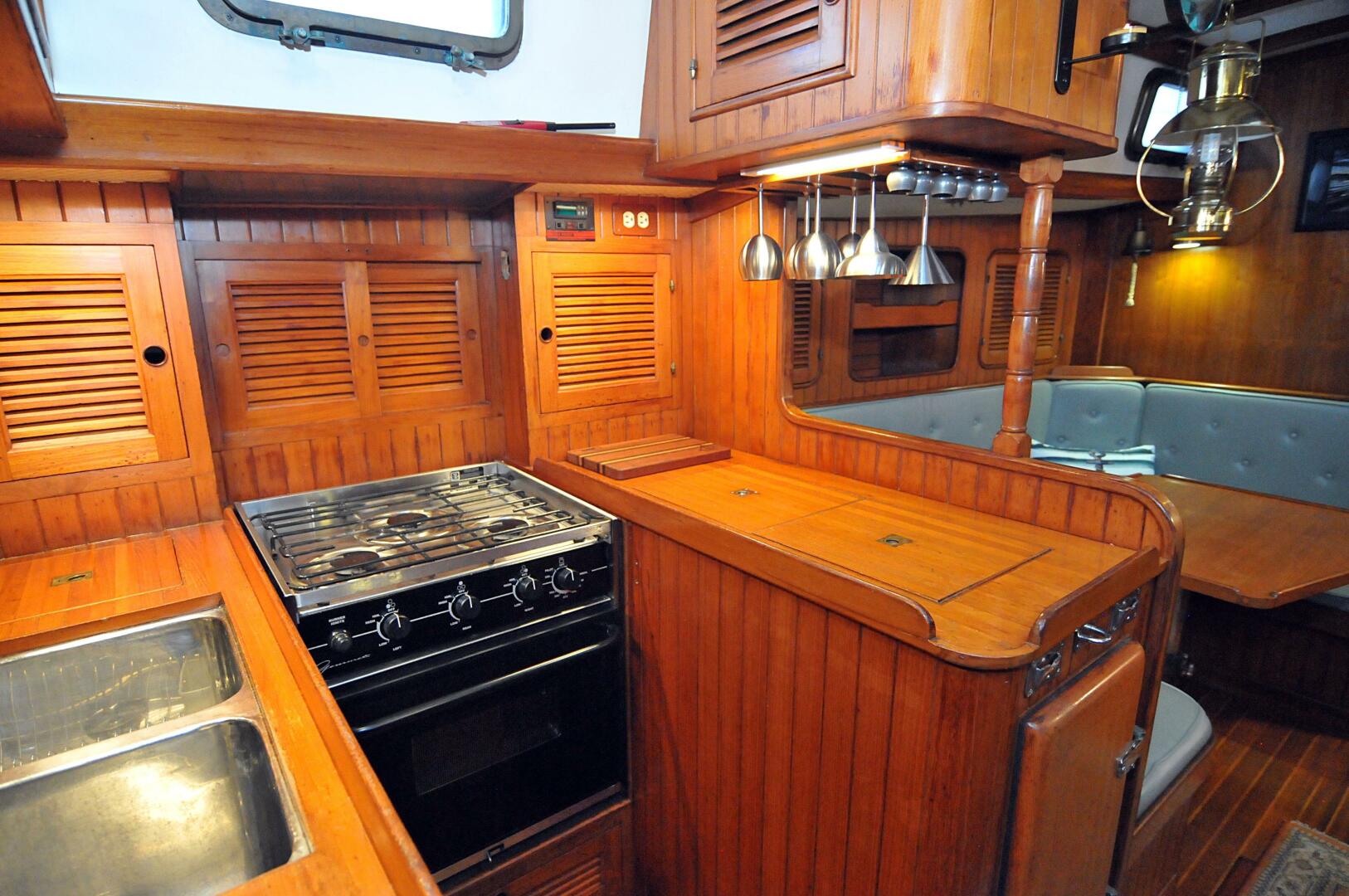 Slide: The Image of Mason 43 1981 - 5166826