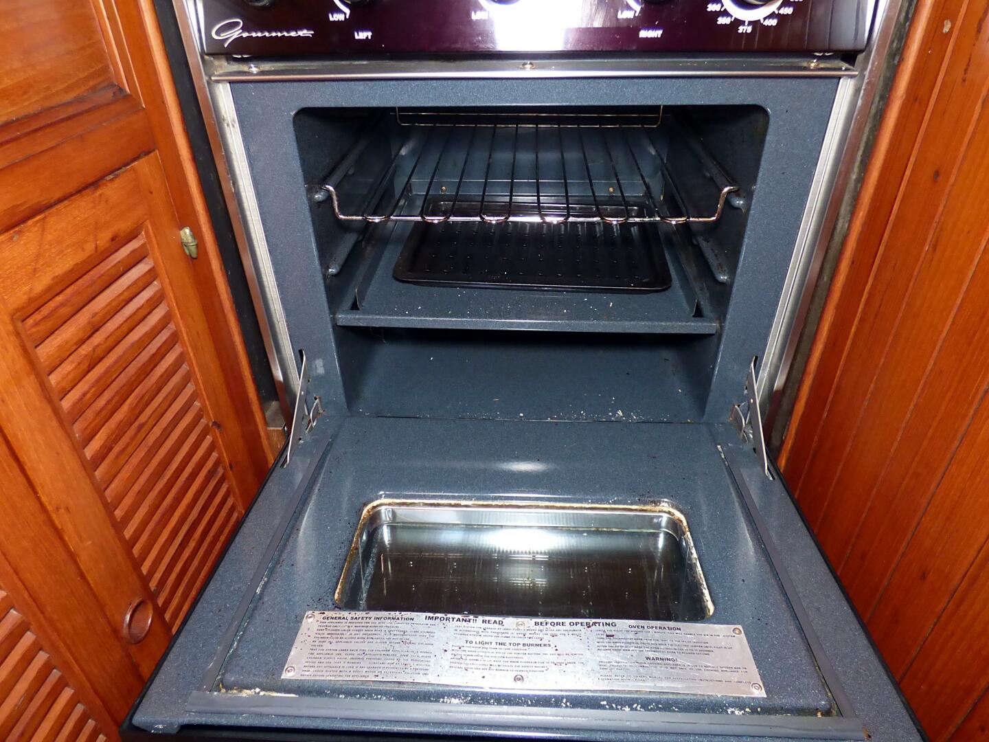 Slide: The Image of Mason 43 1981 - 5166832