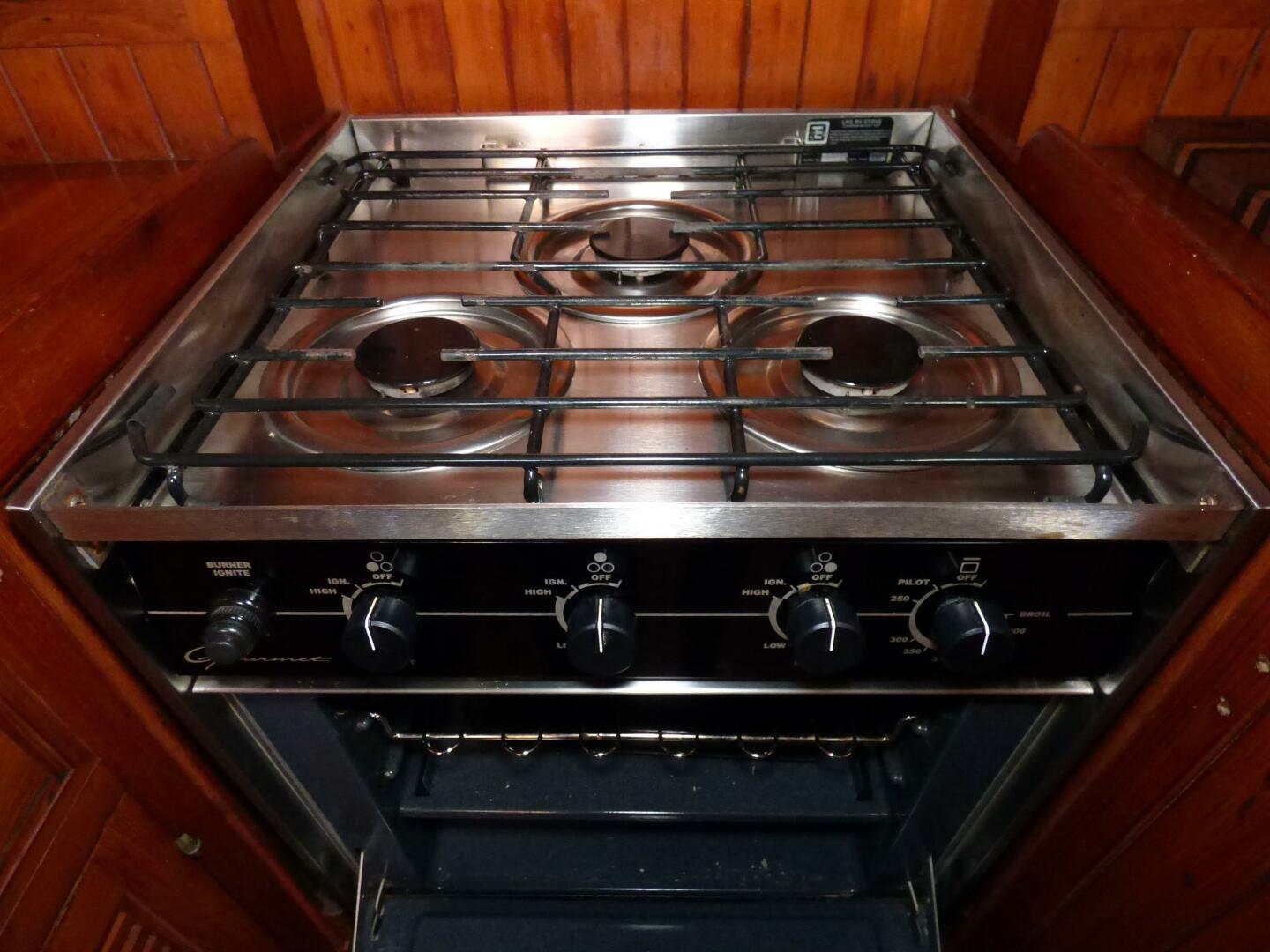 Slide: The Image of Mason 43 1981 - 5166833