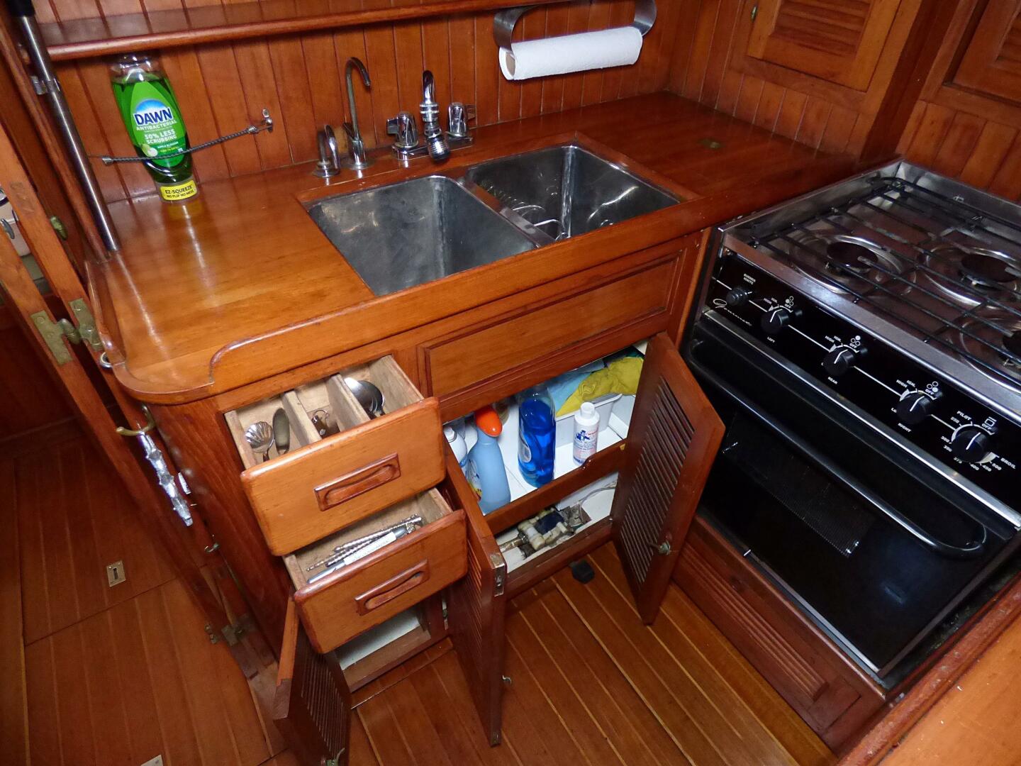 Slide: The Image of Mason 43 1981 - 5166882