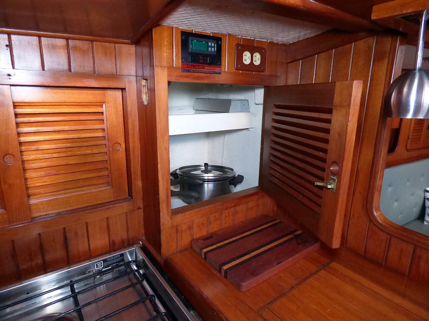 Slide: The Image of Mason 43 1981 - 5166884