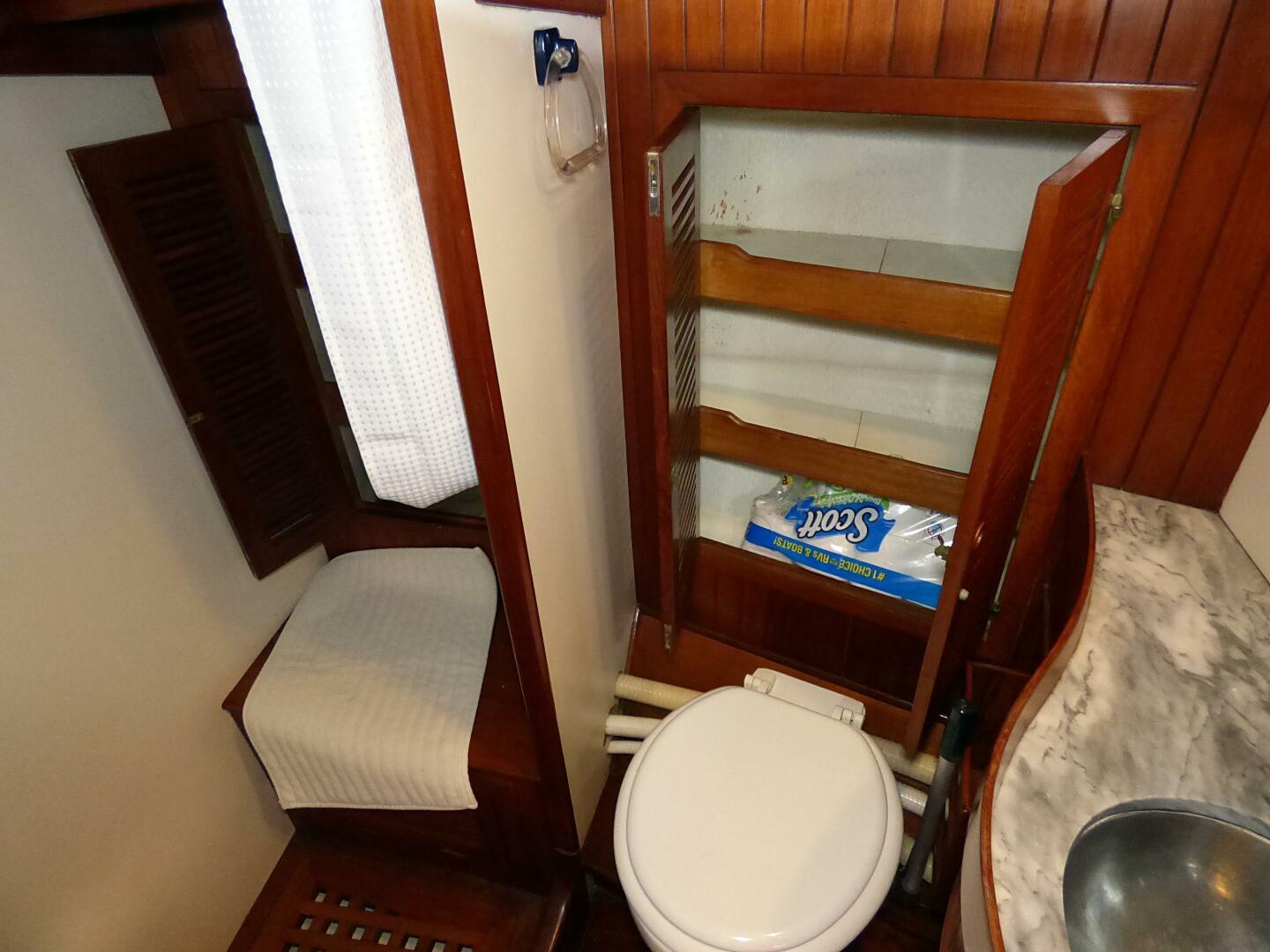 Slide: The Image of Mason 43 1981 - 5166889