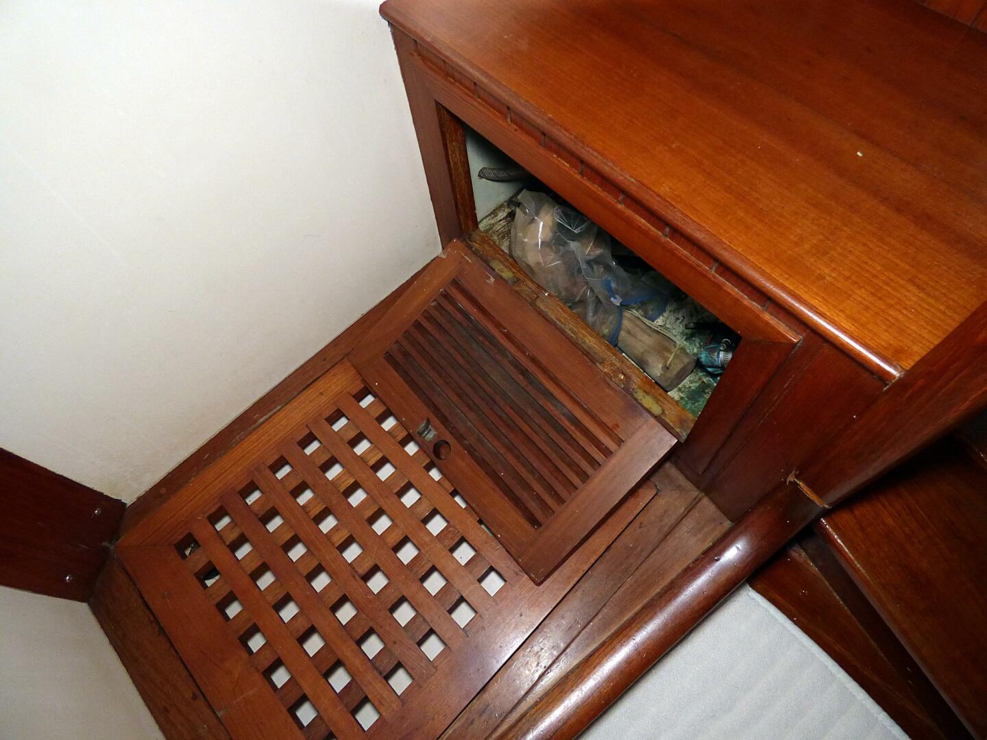 Slide: The Image of Mason 43 1981 - 5166892