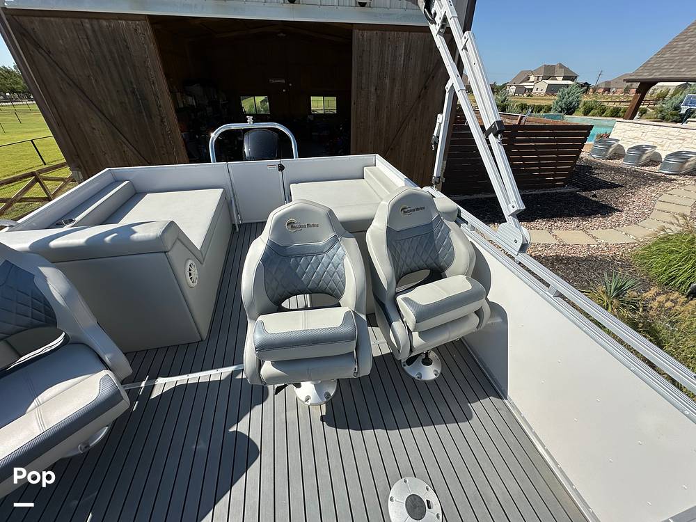 Slide: The Image of Massimo P23 LTD Lounge 2021 - 14574568