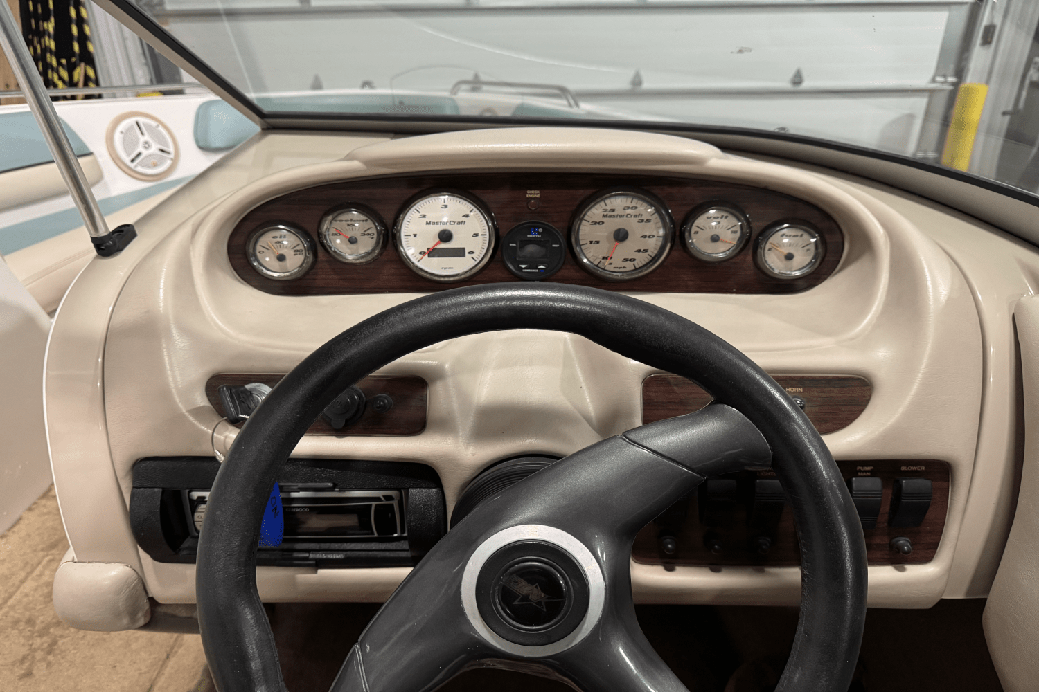 Slide: The Image of Mastercraft 230 MARISTAR 2000 - 19