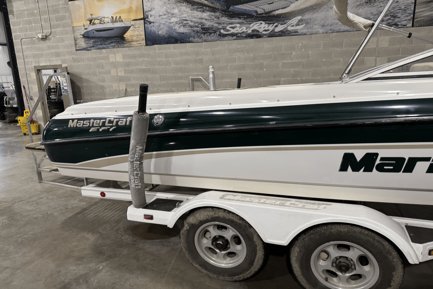 Slide: The Image of Mastercraft 230 MARISTAR 2000 - 3