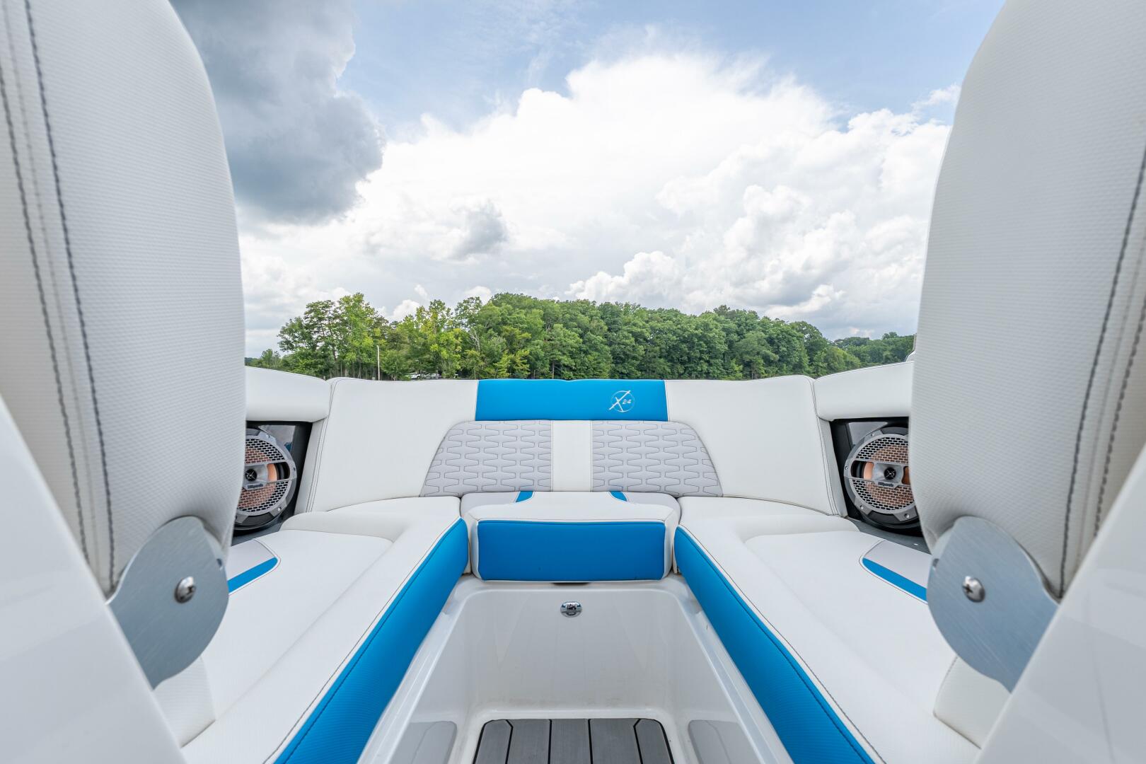 Slide: The Image of Mastercraft 24 2019 - 4584147