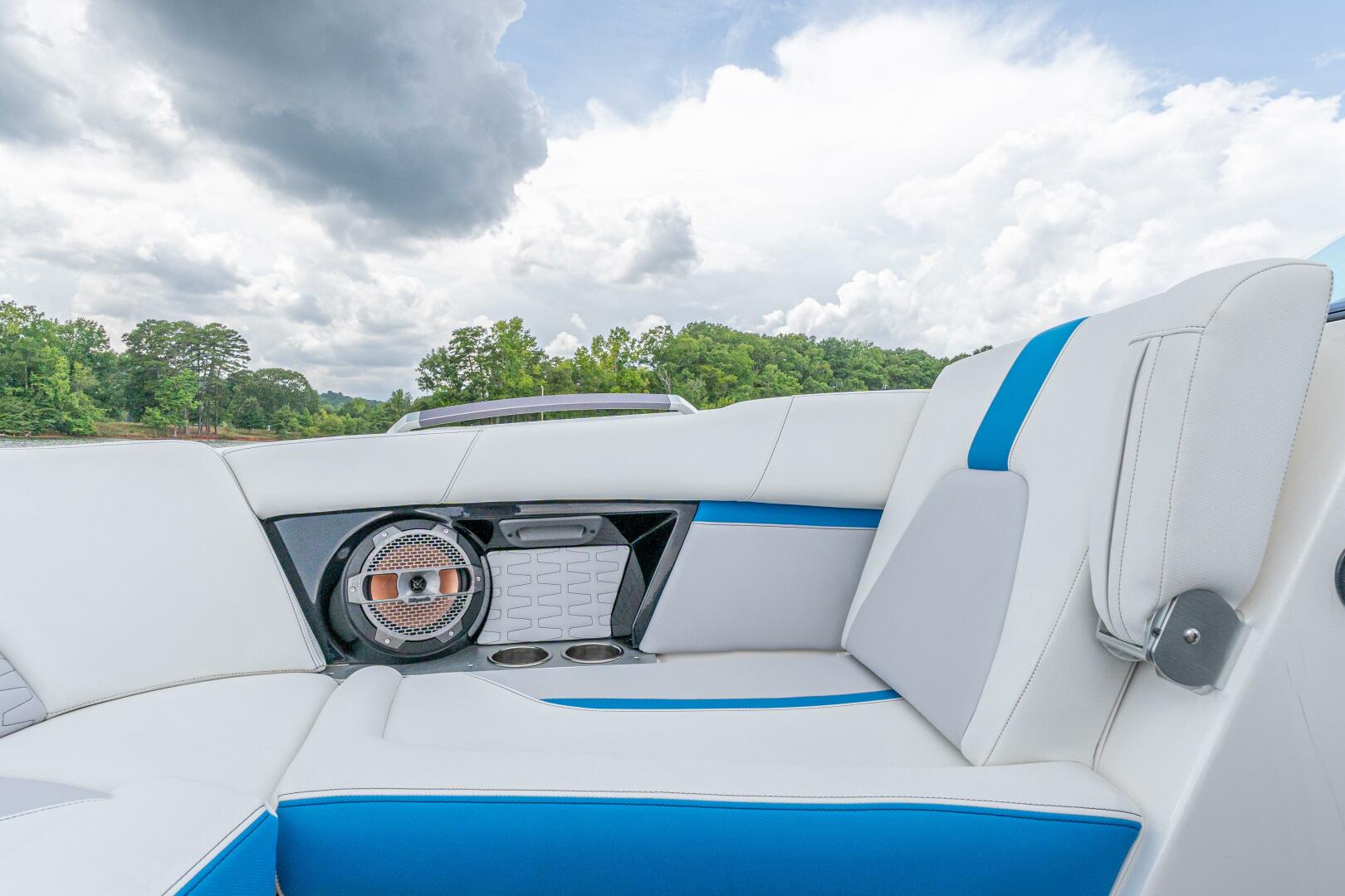 Slide: The Image of Mastercraft 24 2019 - 4584148