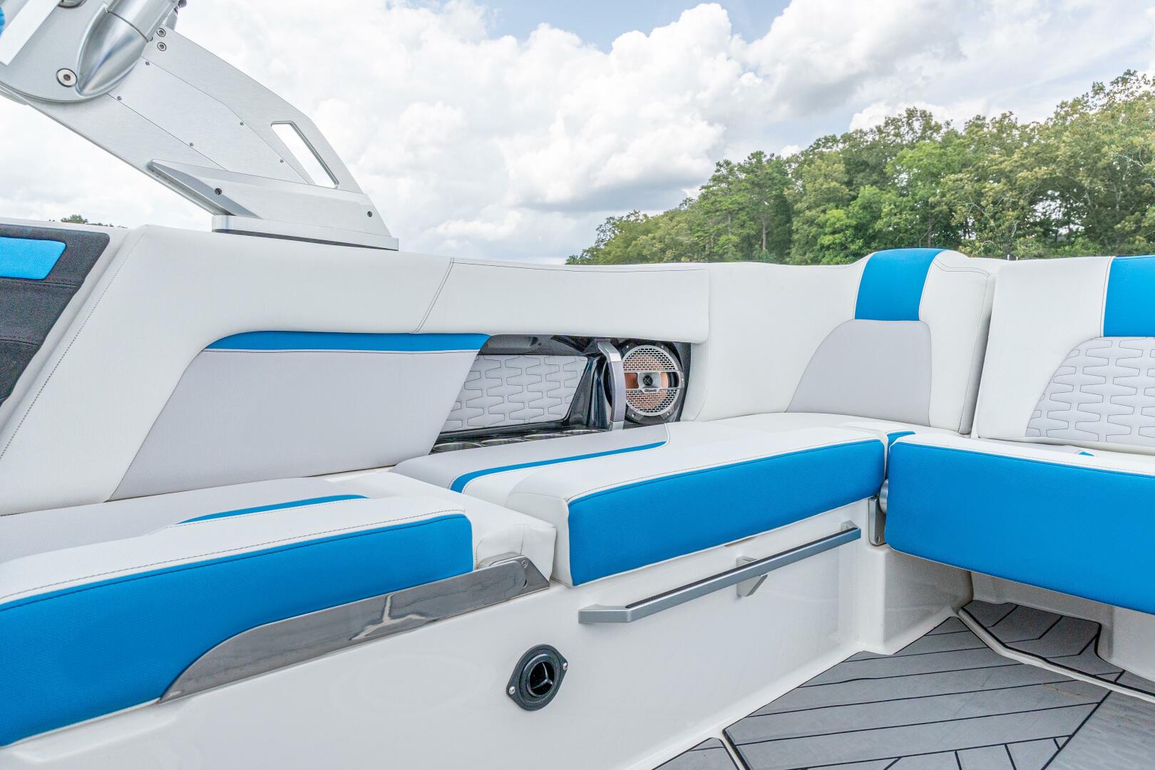 Slide: The Image of Mastercraft 24 2019 - 4584152