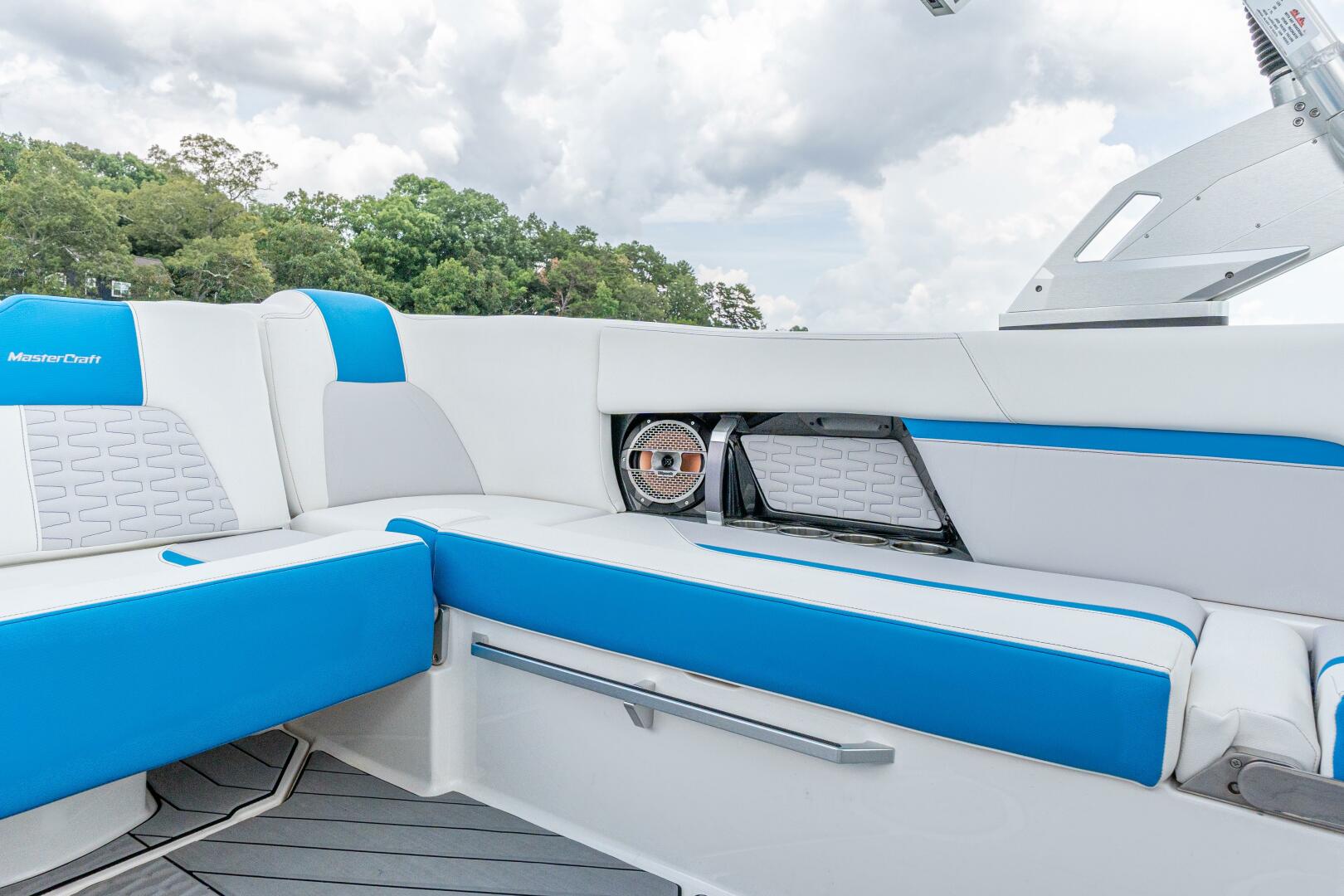 Slide: The Image of Mastercraft 24 2019 - 4584154
