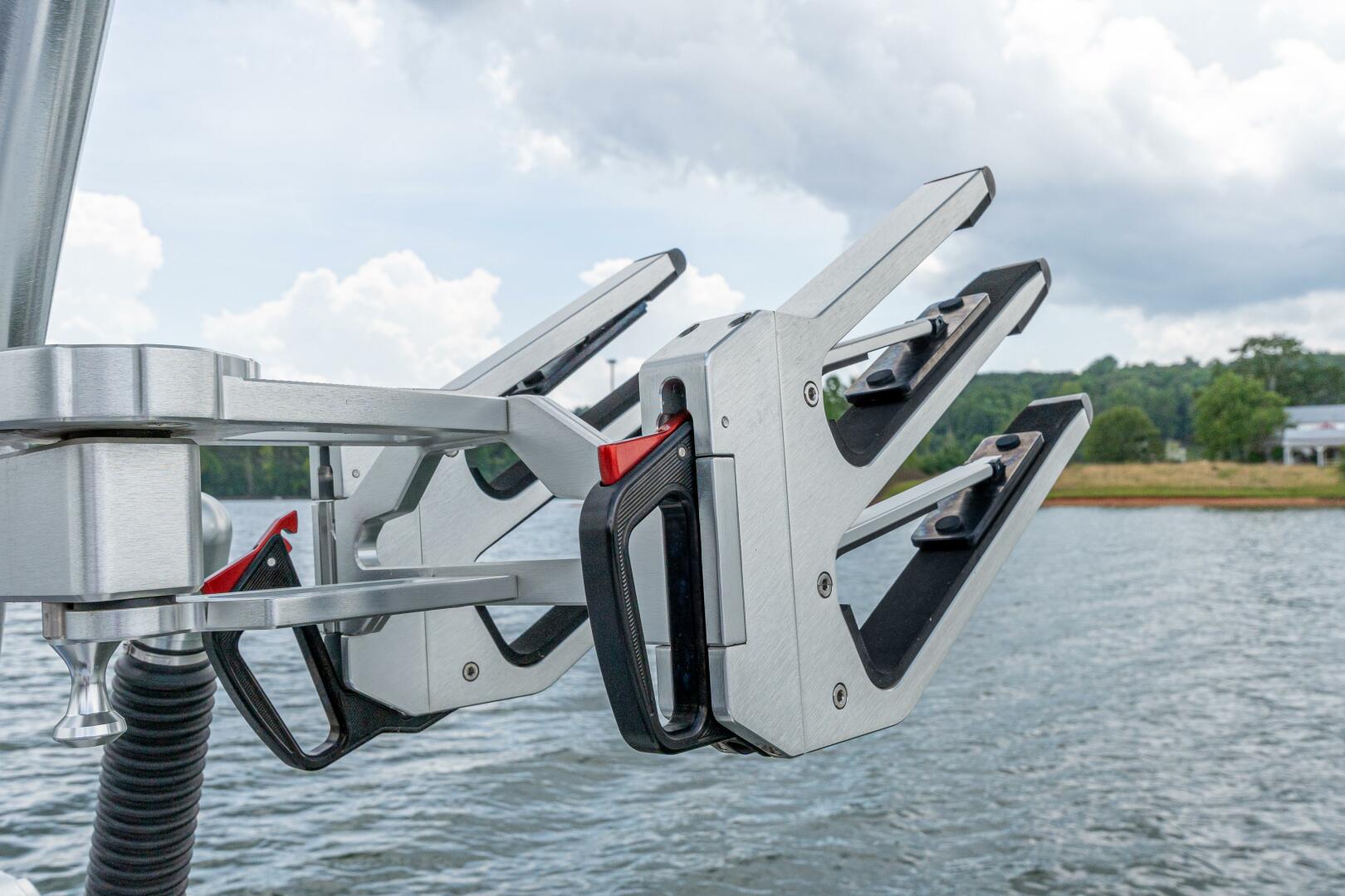 Slide: The Image of Mastercraft 24 2019 - 4584155