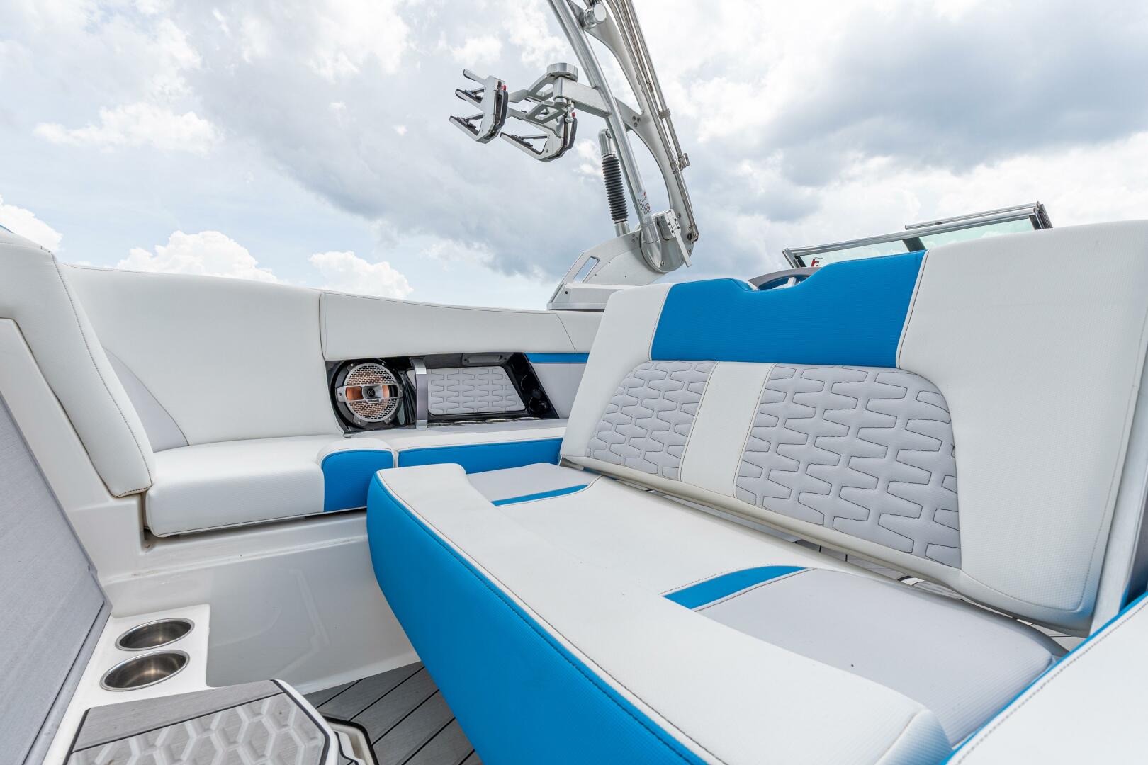Slide: The Image of Mastercraft 24 2019 - 4584158