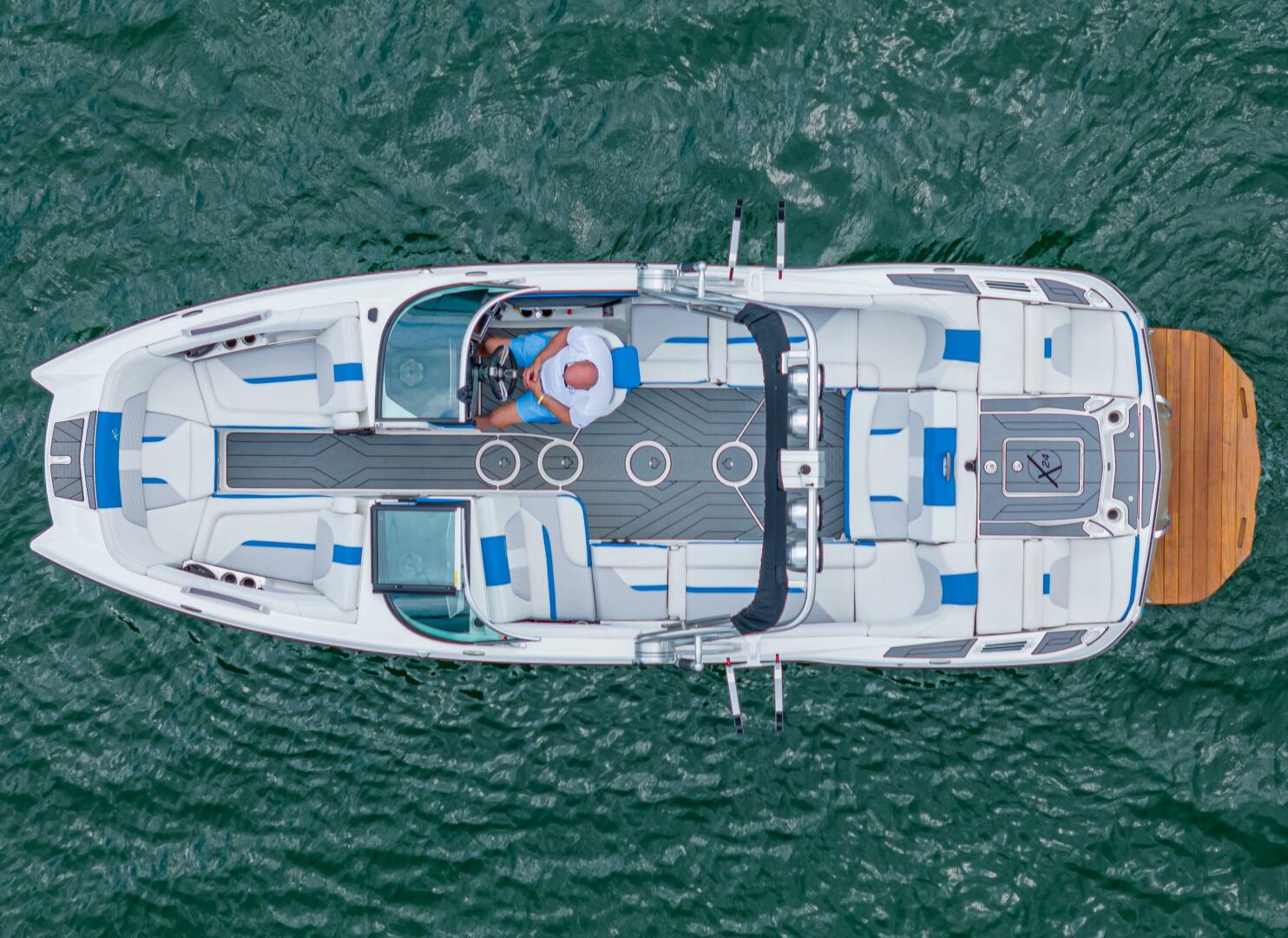 Slide: The Image of Mastercraft 24 2019 - 4584146