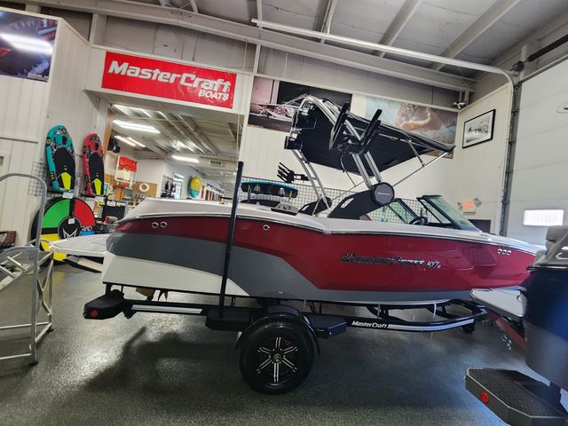 Slide: The Image of Mastercraft NXT20 2024 - 0