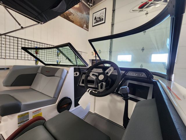 Slide: The Image of Mastercraft NXT20 2024 - 10