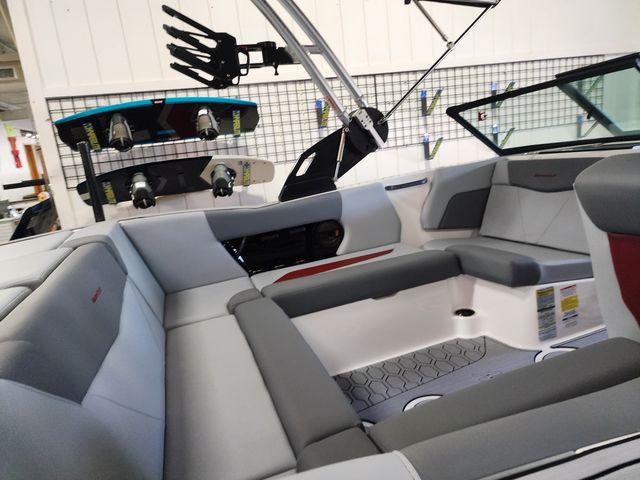 Slide: The Image of Mastercraft NXT20 2024 - 13