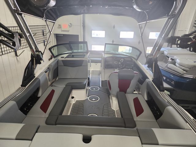 Slide: The Image of Mastercraft NXT20 2024 - 18