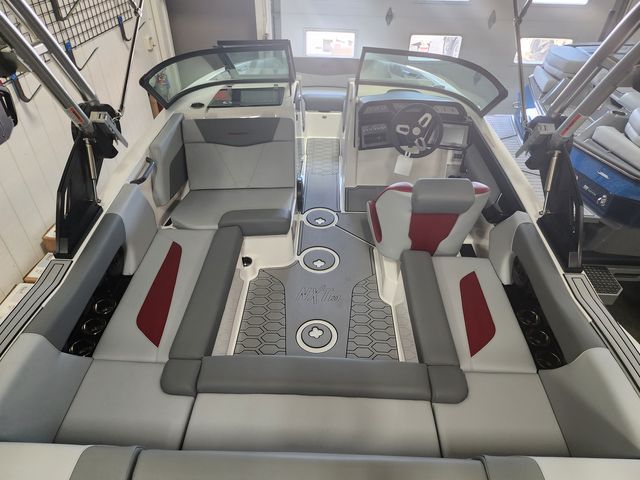 Slide: The Image of Mastercraft NXT20 2024 - 19