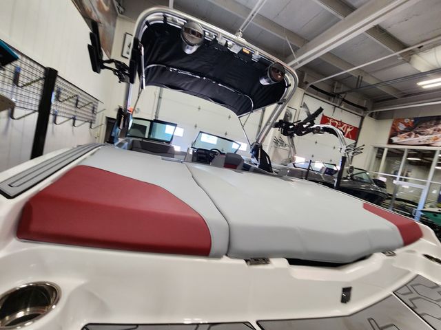 Slide: The Image of Mastercraft NXT20 2024 - 21