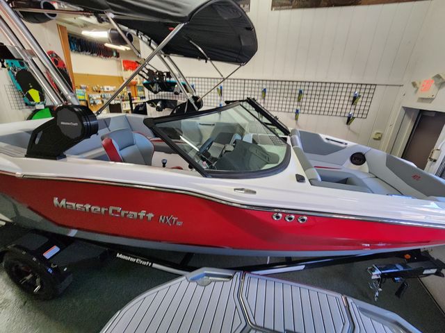 Slide: The Image of Mastercraft NXT20 2024 - 4