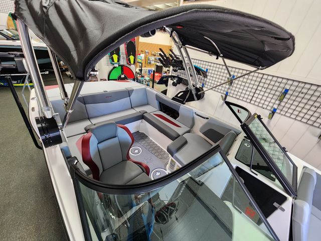 Slide: The Image of Mastercraft NXT20 2024 - 9