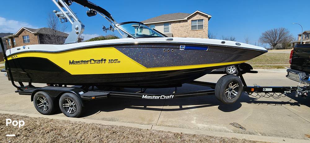 Slide: The Image of Mastercraft NXT 22 2019 - 0
