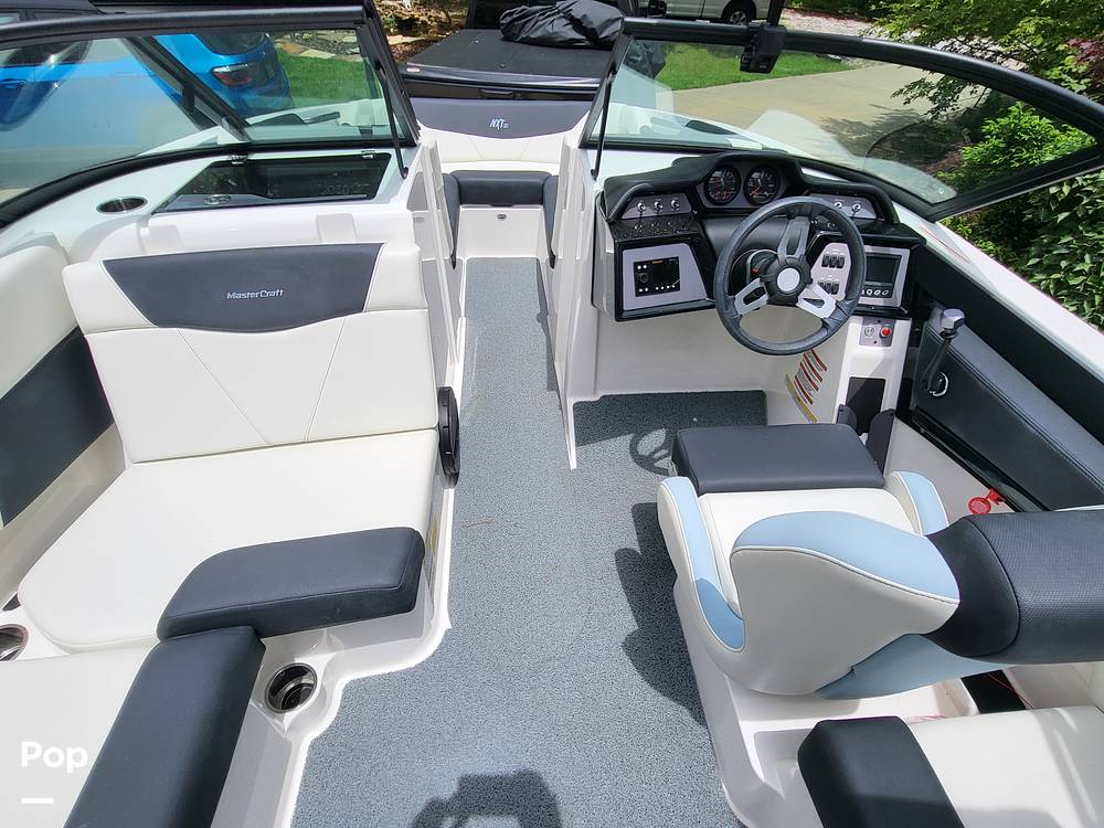 Slide: The Image of Mastercraft NXT22 2022 - 15445426