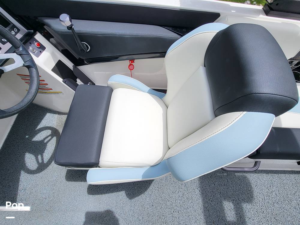 Slide: The Image of Mastercraft NXT22 2022 - 15445427