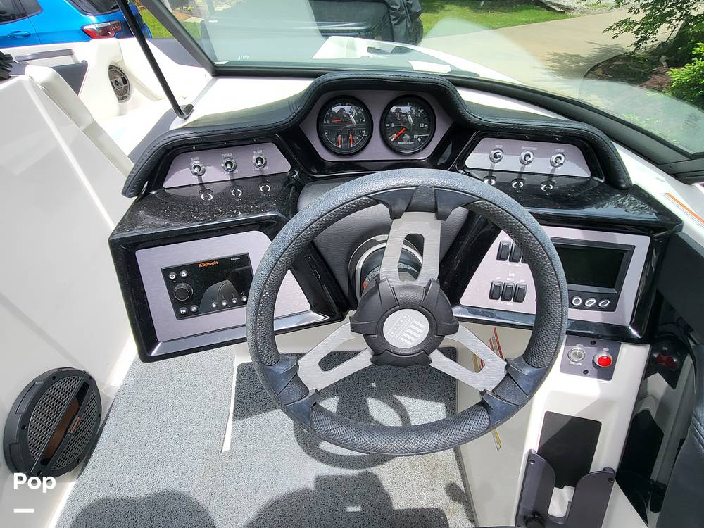 Slide: The Image of Mastercraft NXT22 2022 - 15445429