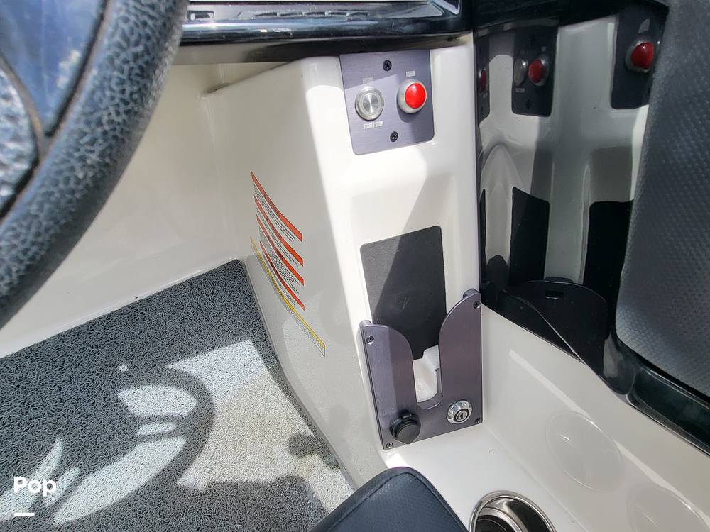 Slide: The Image of Mastercraft NXT22 2022 - 15445430