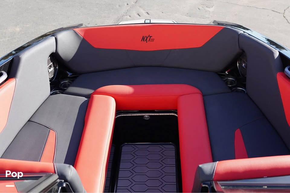 Slide: The Image of Mastercraft NXT24 2021 - 15397264