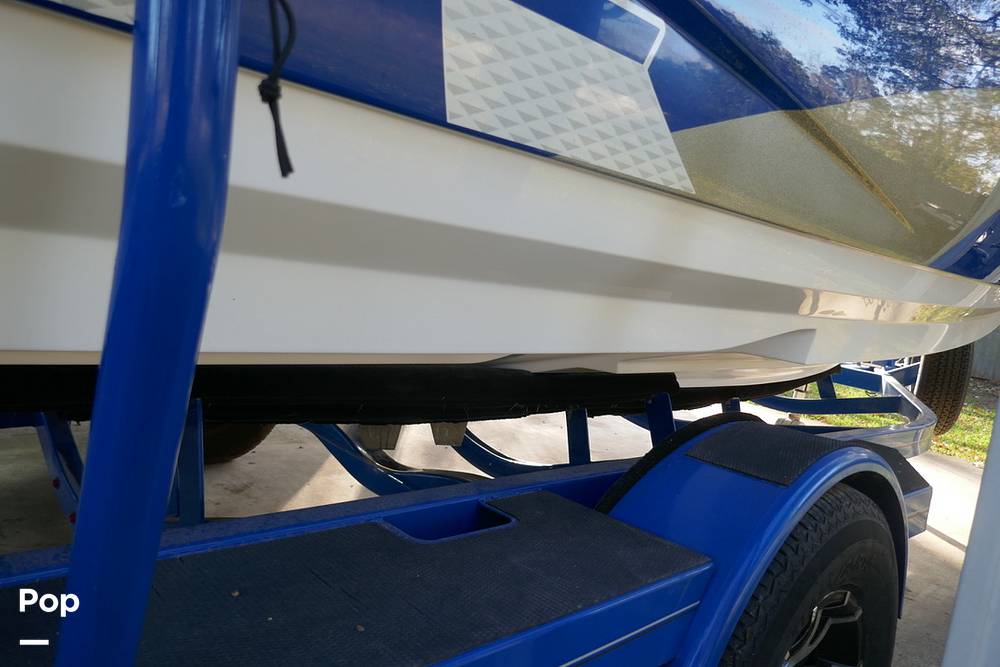 Slide: The Image of Mastercraft X-2 2013 - 15050623